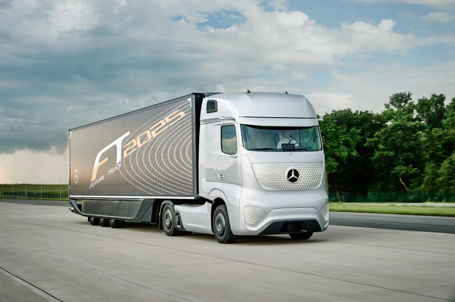  Mercedes-Benz Future Truck 2025 2014 года  (фото 22 из 28)